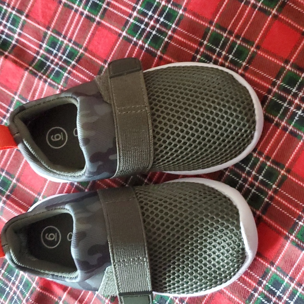 Water shoes for kids